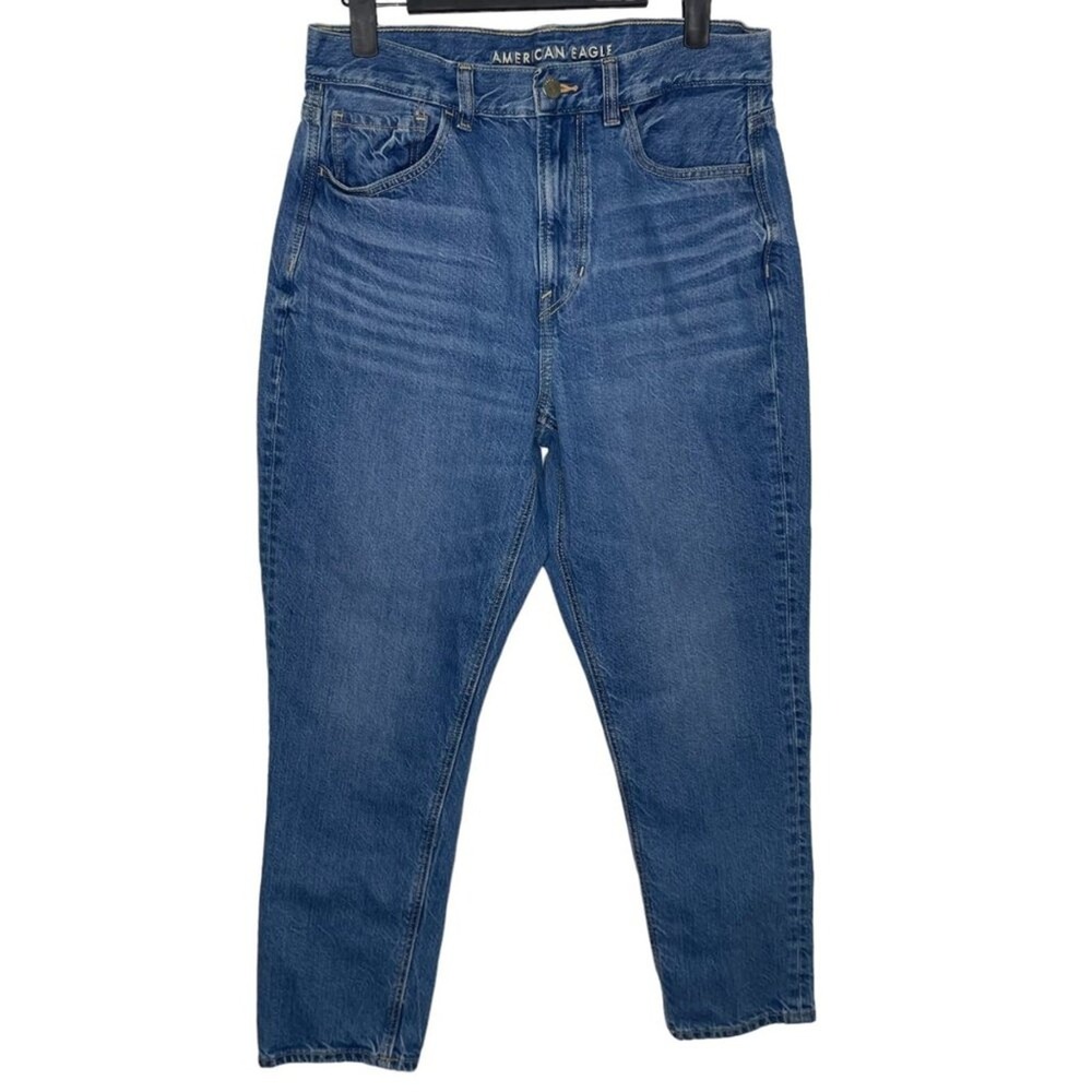 American Eagle Mom Jeans Medium Wash High Rise Tapered Blue Denim Size 6 Short